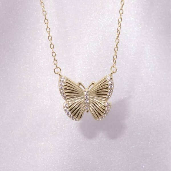 Collar Mariposa Dorada