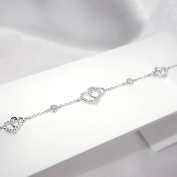 Pulsera Corazones Circonitas  Plata de Ley
